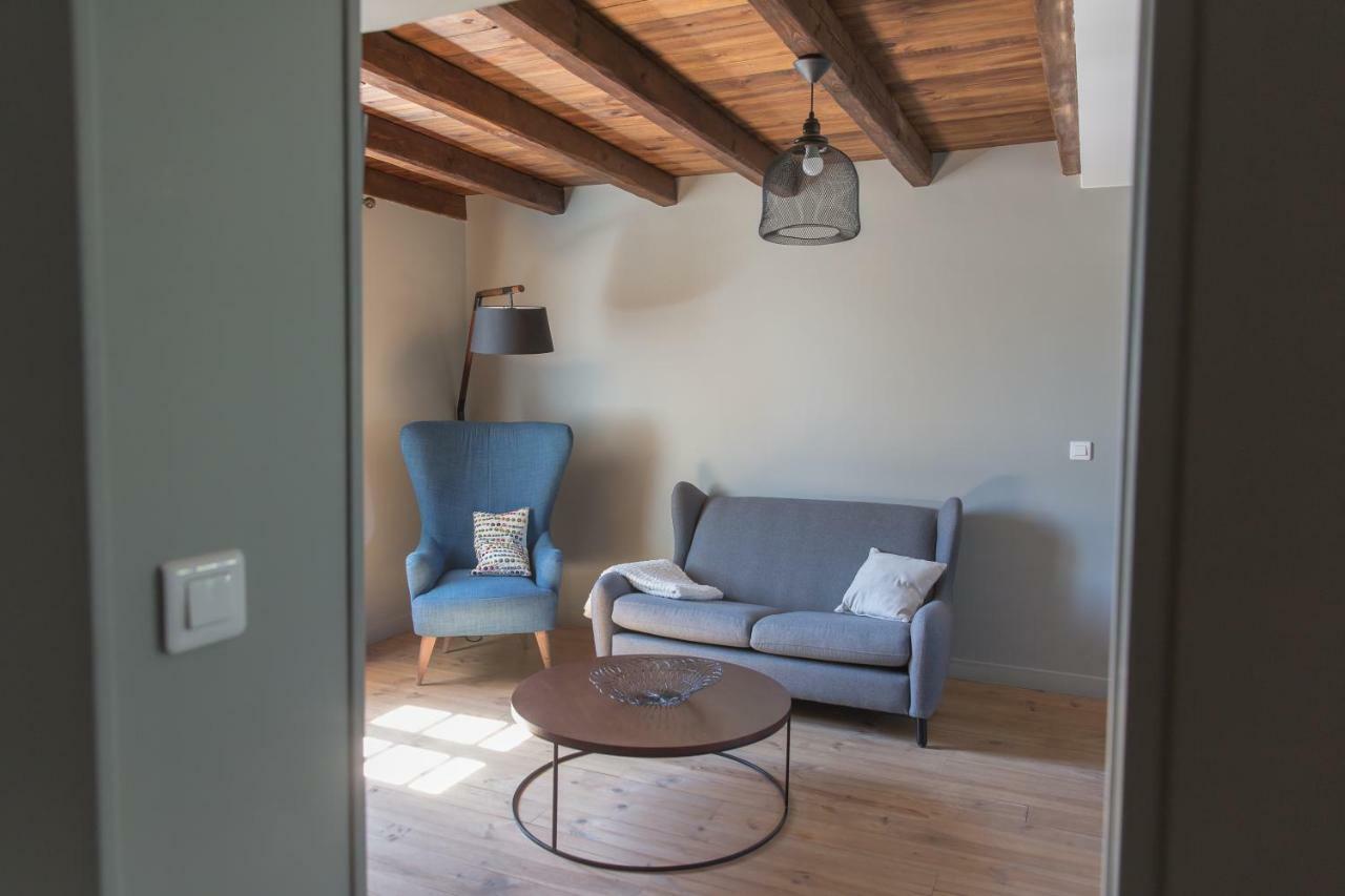 Le Mas Des Alexandrins Uzes Exterior photo